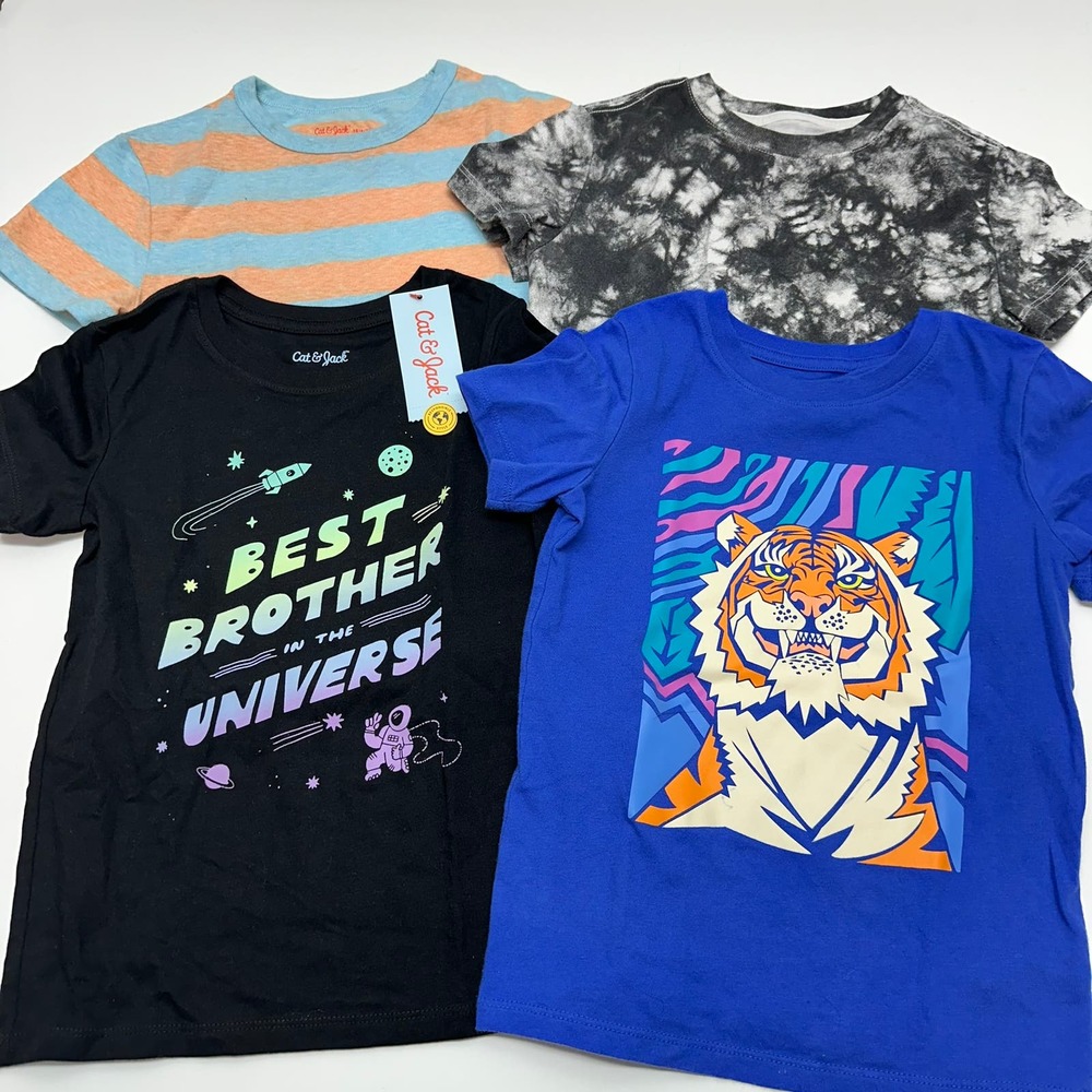 Cat & Jack T-Shirt Lot of 4 Boy's Size XS 4-5/5T